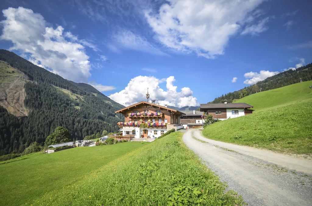 Ferienhof Woelflbauer Saalbach-Hinterglemm Exterior foto